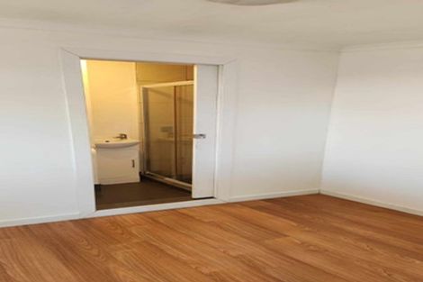 Photo of property in 25 Hutton Street, Otahuhu, Auckland, 1062