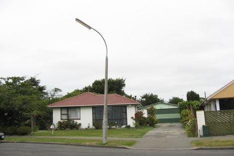 Photo of property in 18 Besant Place, Avondale, Christchurch, 8061