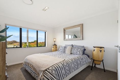 Photo of property in 14 Jenny Lane, Waiuku, 2123