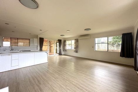 Photo of property in 1/62 Stapleford Crescent, Browns Bay, Auckland, 0630