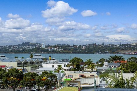 Photo of property in 2/125 Victoria Road, Devonport, Auckland, 0624