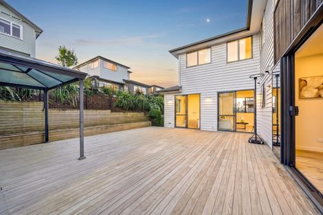 Photo of property in 5 Luff Place, Long Bay, Auckland, 0630
