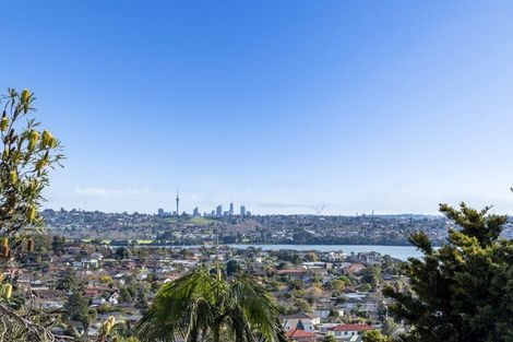 Photo of property in 2/8 Gills Road, Bucklands Beach, Auckland, 2014