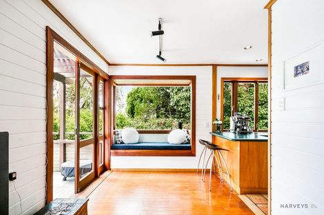 Photo of property in 91 Avonleigh Road, Green Bay, Auckland, 0604