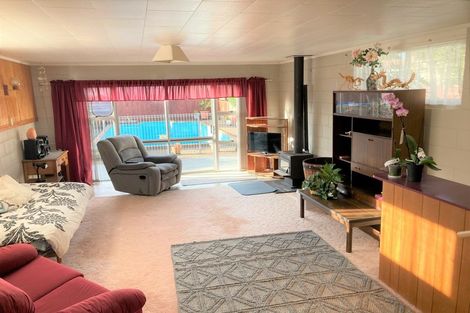 Photo of property in 19 Raleigh Street, Waitara, 4320