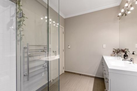 Photo of property in 7 Kirkpatrick Place, Havelock North, 4130