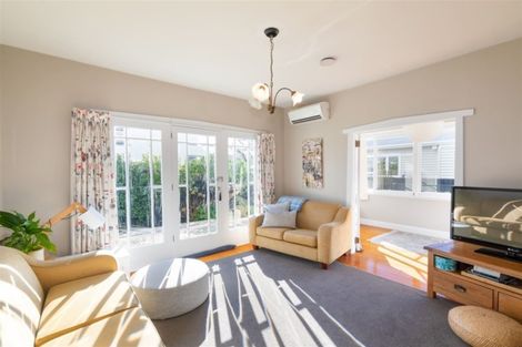 Photo of property in 157 Weston Road, St Albans, Christchurch, 8052