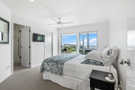 Photo of property in 25 Kowhai Road, Mairangi Bay, Auckland, 0630