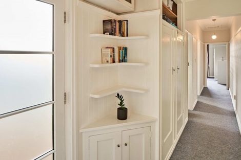 Photo of property in 75a Pirie Street, Mount Victoria, Wellington, 6011