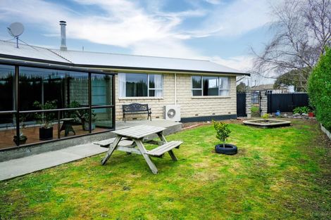 Photo of property in 39 Queen Street, Pareora, 7912