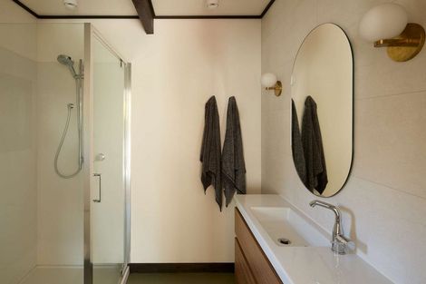 Photo of property in 5a Saint Winifreds Place, Bryndwr, Christchurch, 8052