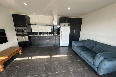 Photo of property in 6 Randolph Road, Crofton Downs, Wellington, 6035