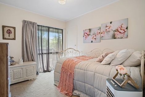 Photo of property in 19 Halsey Drive, Lynfield, Auckland, 1042
