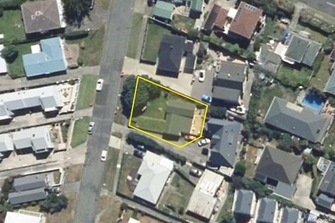 Photo of property in 10 Lambley Road, Titahi Bay, Porirua, 5022