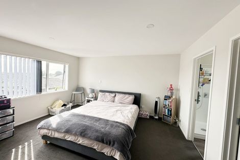 Photo of property in 4 Ruhanui Lane, Pakuranga Heights, Auckland, 2010