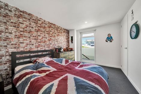 Photo of property in Weekeston Apartments, 2 Nobs Line, Strandon, New Plymouth, 4312