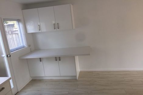 Photo of property in 1/72l Kitchener Road, Milford, Auckland, 0620