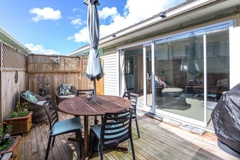 Photo of property in 184 George Street, Stokes Valley, Lower Hutt, 5019