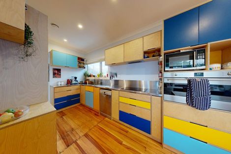 Photo of property in 11 Happy Valley Road, Owhiro Bay, Wellington, 6023