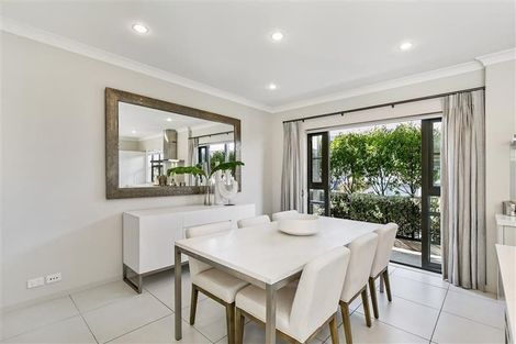 Photo of property in 33 Ganley Terrace, Stonefields, Auckland, 1072