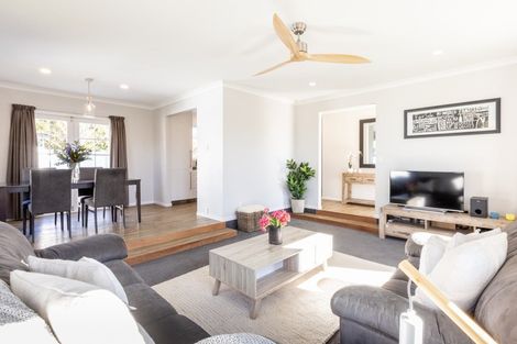 Photo of property in 30 James Cook Street, Havelock North, 4130