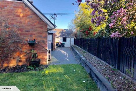 Photo of property in 2/439 Avonhead Road, Avonhead, Christchurch, 8042