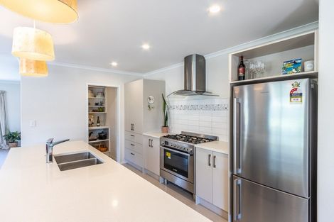 Photo of property in 58 Waterstone Avenue, Paraparaumu, 5032