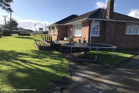 Photo of property in 2 Woburn Street, Mangere East, Auckland, 2024