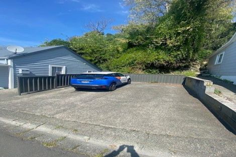 Photo of property in 38-40 Shakespeare Road, Bluff Hill, Napier, 4110