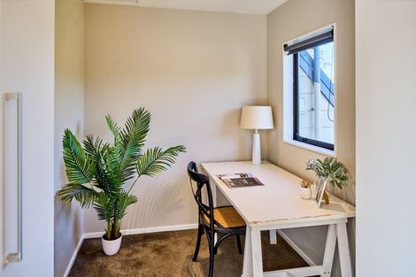 Photo of property in 25 Longitude Place, Whitby, Porirua, 5024