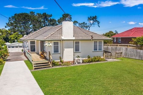 Photo of property in 16 Bedford Street, Te Atatu South, Auckland, 0610