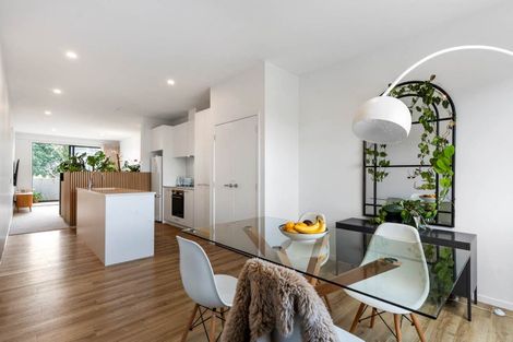 Photo of property in 8/2 Tahuhu Road, Mount Wellington, Auckland, 1062