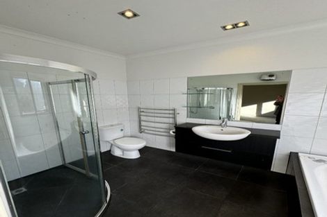 Photo of property in 36 Aikmans Road, Merivale, Christchurch, 8014