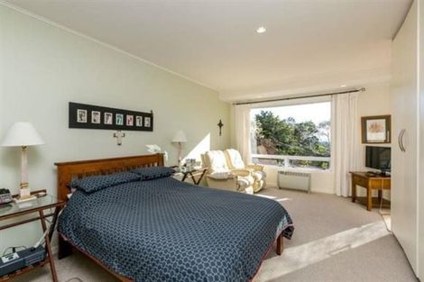 Photo of property in 43 Turakina Street, Merrilands, New Plymouth, 4312