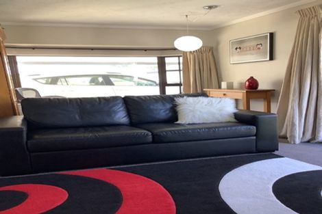 Photo of property in 14b Nikau Grove, Woburn, Lower Hutt, 5010