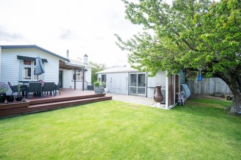 Photo of property in 26 Kingswood Street, Takaro, Palmerston North, 4412