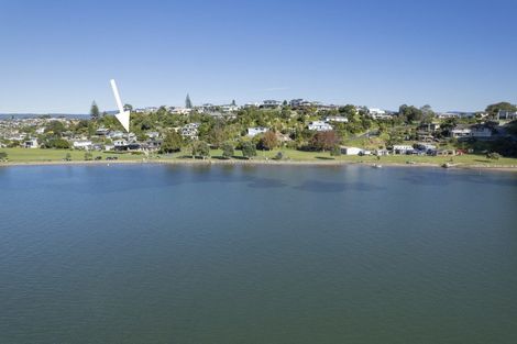 Photo of property in 25 Harbour View Road, Omokoroa, 3114