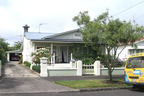 Photo of property in 45 Calgary Street, Mount Eden, Auckland, 1041