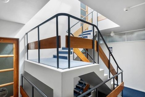 Photo of property in Victoria Court, 8/4 Queen Street, Mount Victoria, Wellington, 6011