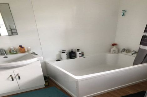 Photo of property in 15 Kitchener Street, Claudelands, Hamilton, 3214