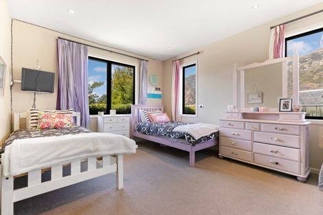 Photo of property in 38 Rere Road, Lake Hayes, Queenstown, 9304