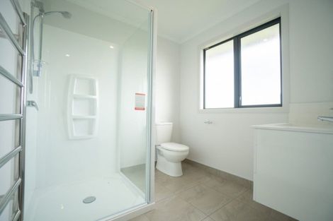 Photo of property in 35 Silicon Way, Fitzherbert, Palmerston North, 4410