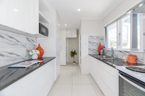 Photo of property in 117 Godley Road, Green Bay, Auckland, 0604
