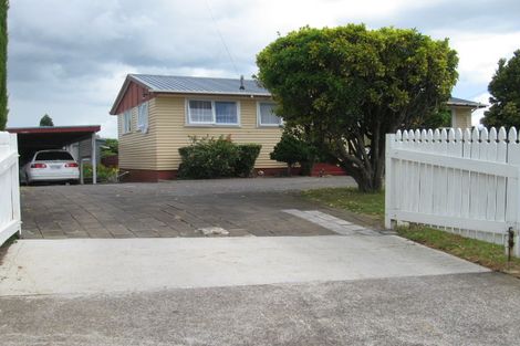 Photo of property in 2/12 Olive Crescent, Papatoetoe, Auckland, 2025