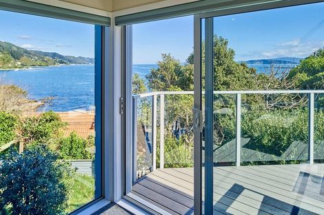 Photo of property in 125b Marine Drive, Sorrento Bay, Lower Hutt, 5013