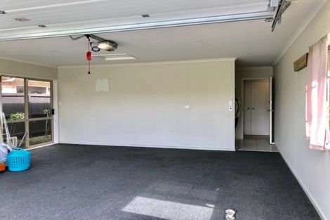 Photo of property in 3 Stornaway Drive, Flat Bush, Auckland, 2016