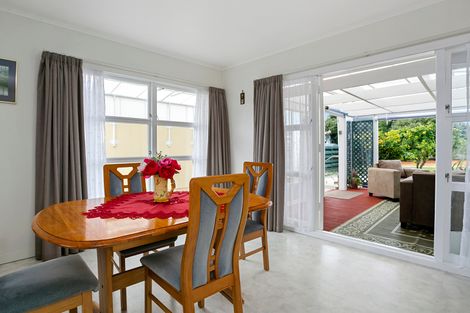 Photo of property in 75 Grey Street, Cambridge, 3434