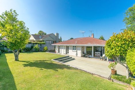 Photo of property in 10 Riverview Terrace, Fairfield, Hamilton, 3214