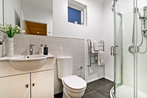 Photo of property in 456 Beach Road, Murrays Bay, Auckland, 0630