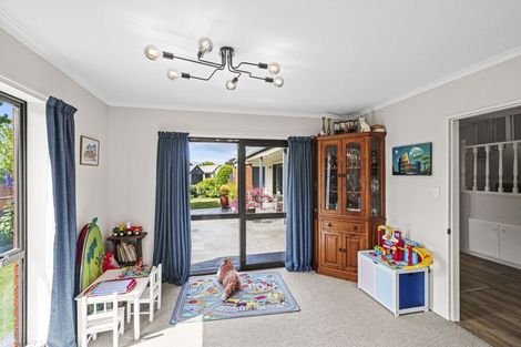 Photo of property in 10 Swithland Place, Avonhead, Christchurch, 8042